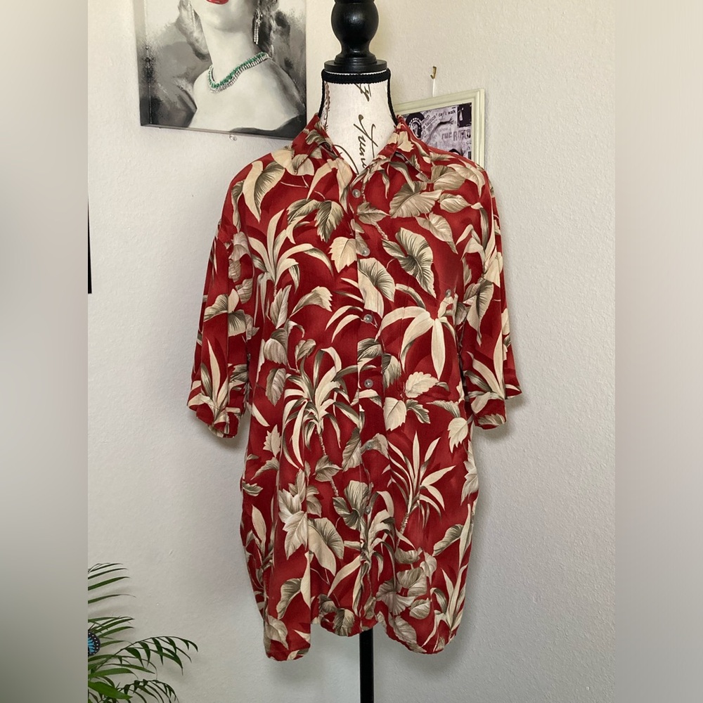 Pierre Cardin Hawaiian button down shirt with front pocket Medium